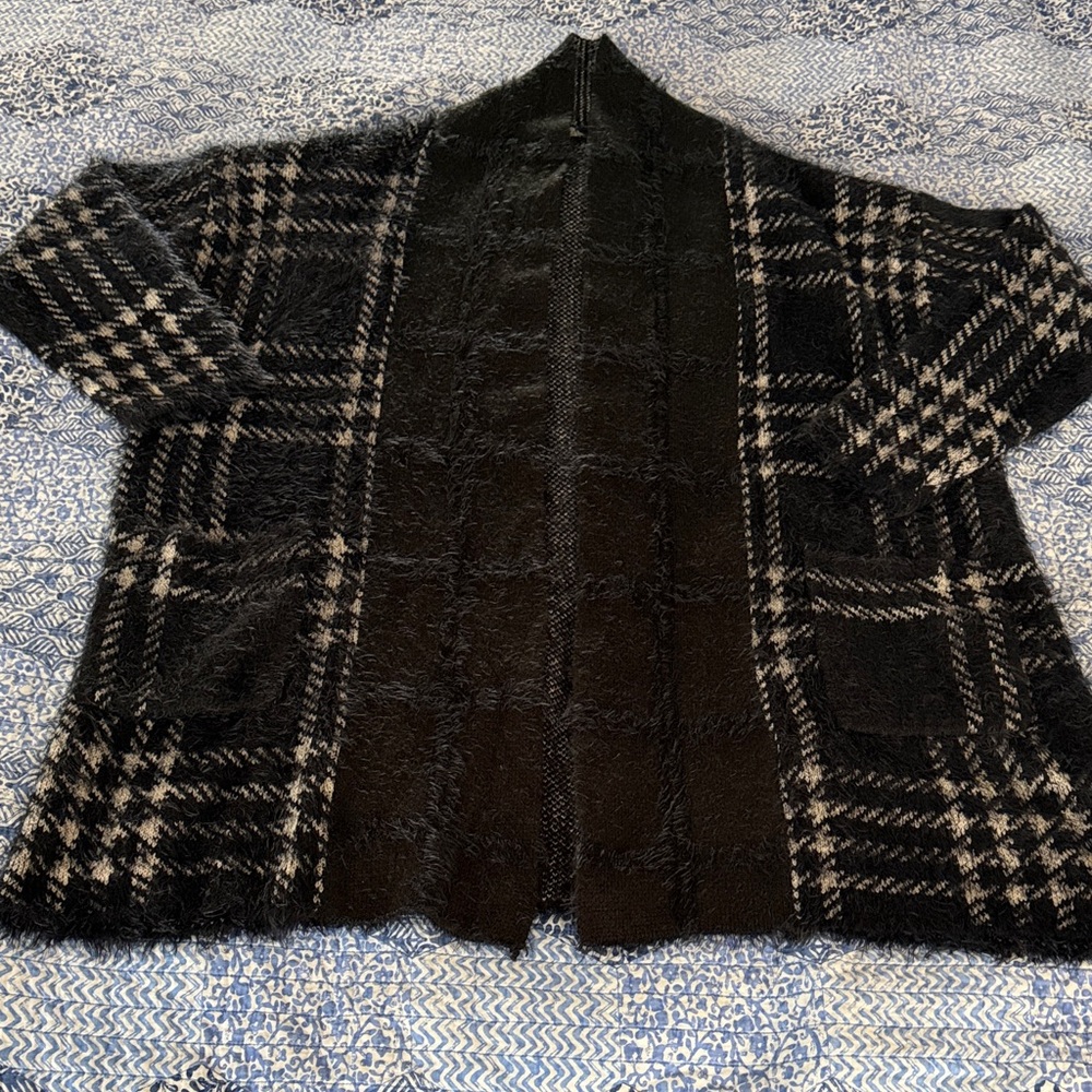 Black Tape Black and Gray Plaid Cardigan 1x soft